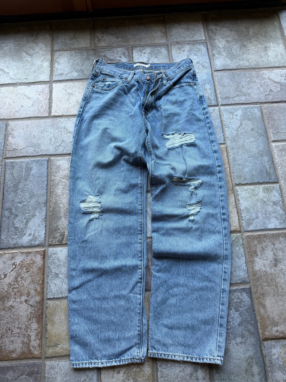 Levi’s ‘94 Baggy Distressed Jeans